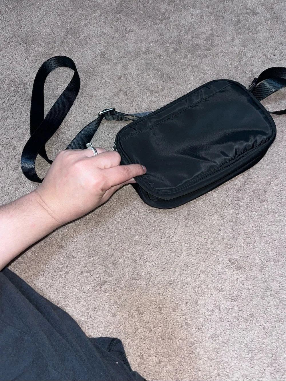 lululemon athletica Black Crossbody Camera Bag - Everyday Shoulder Bag - Picture 4 of 4